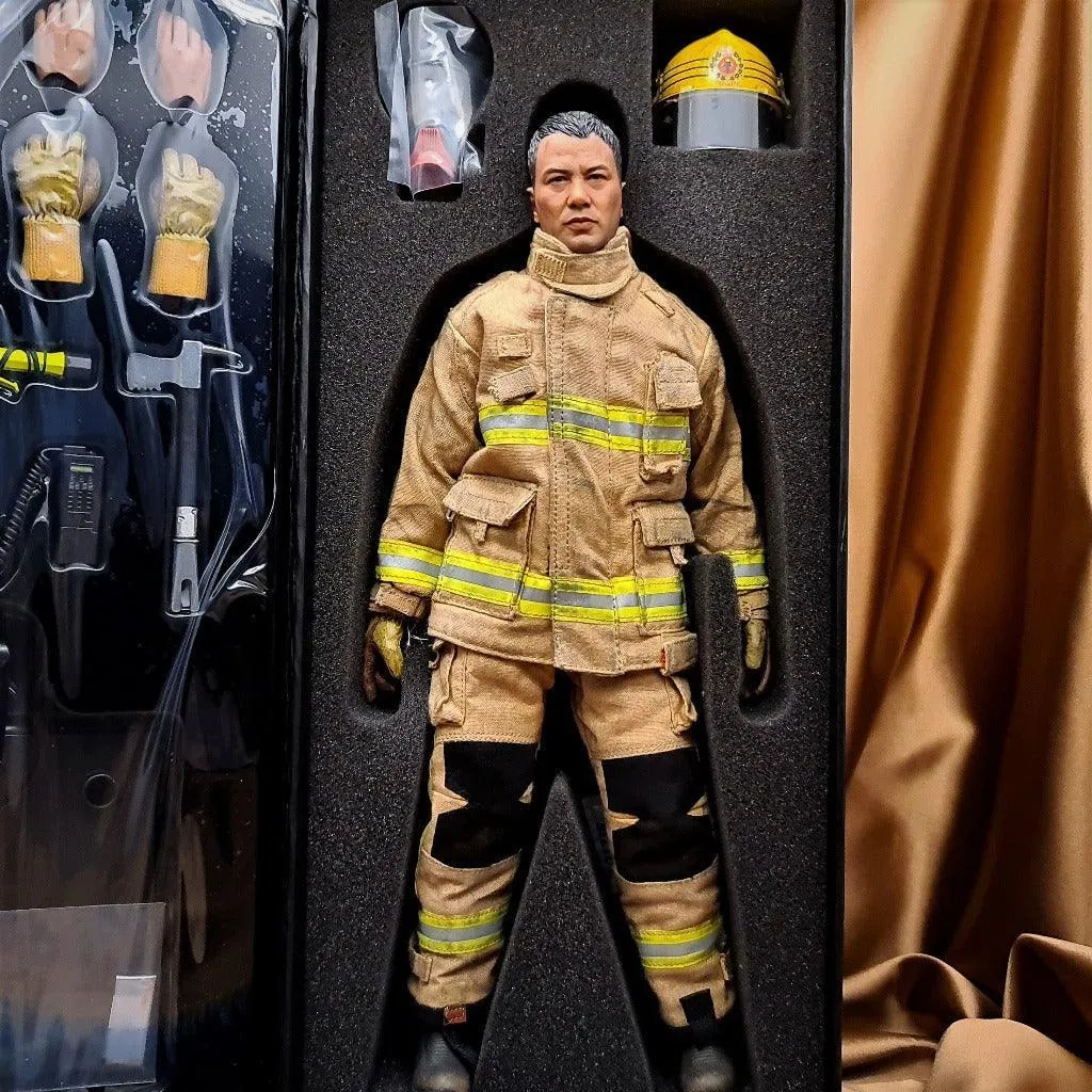 1/6 Principal Fireman: Lee Pui-To