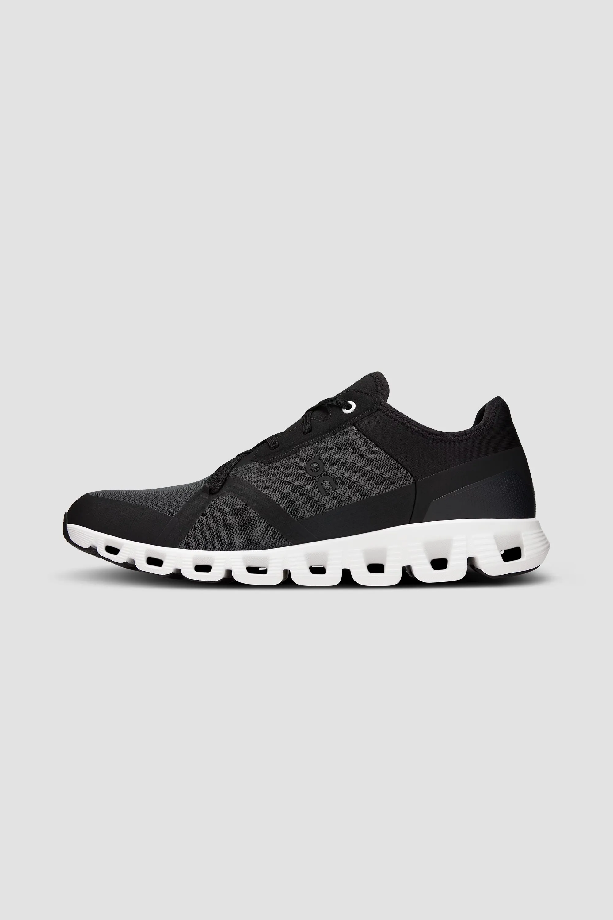 ON | Men's Cloud X 3 AD in Black/White