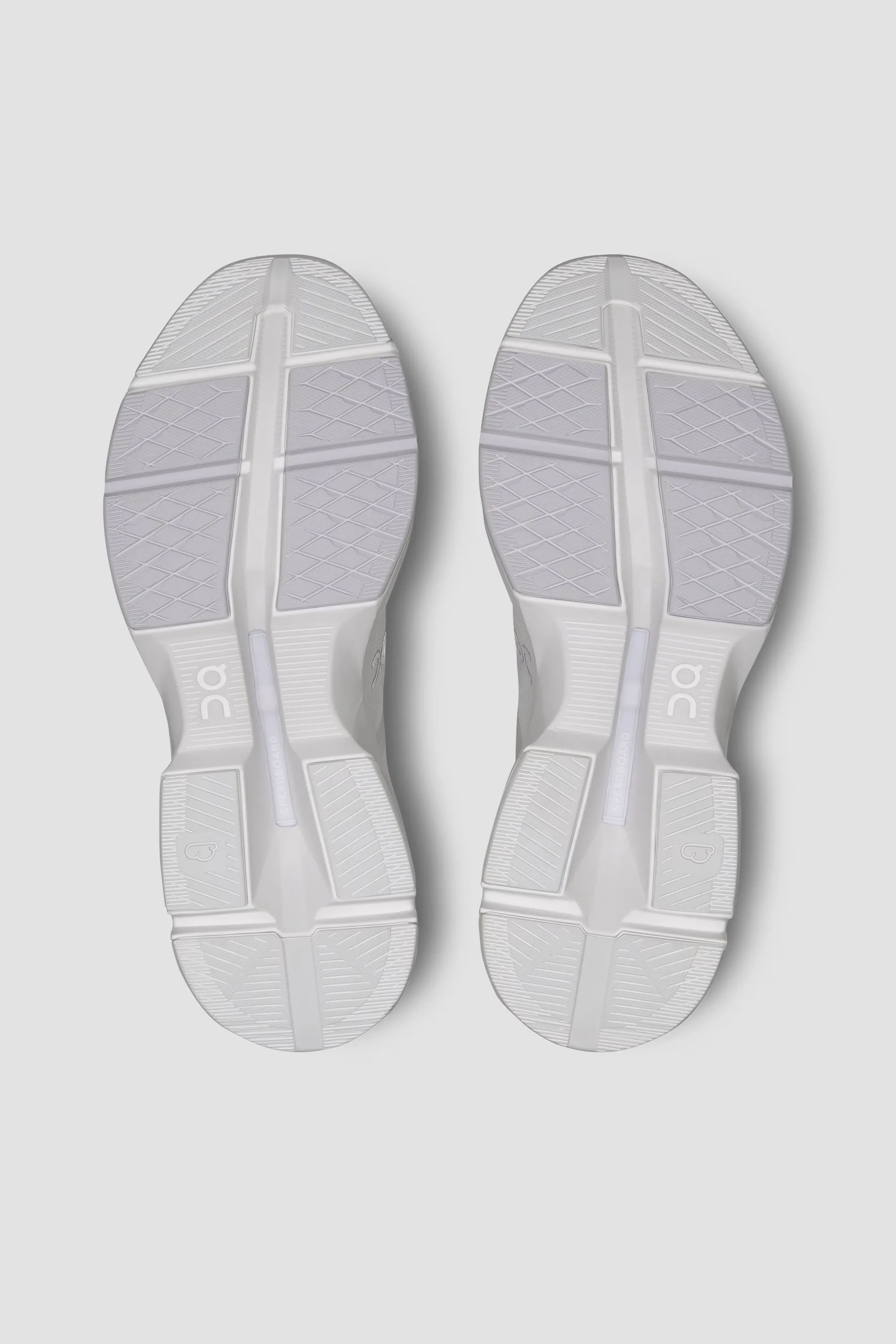 ON | Men's Cloudpulse in White/Frost