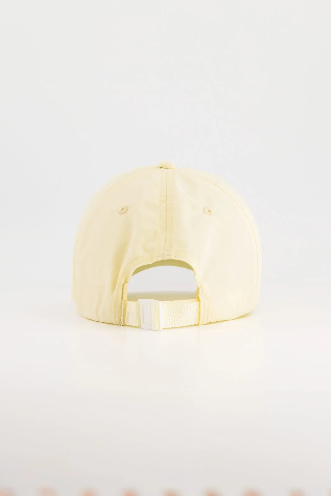 Ultra Light Performance Cap - Beige