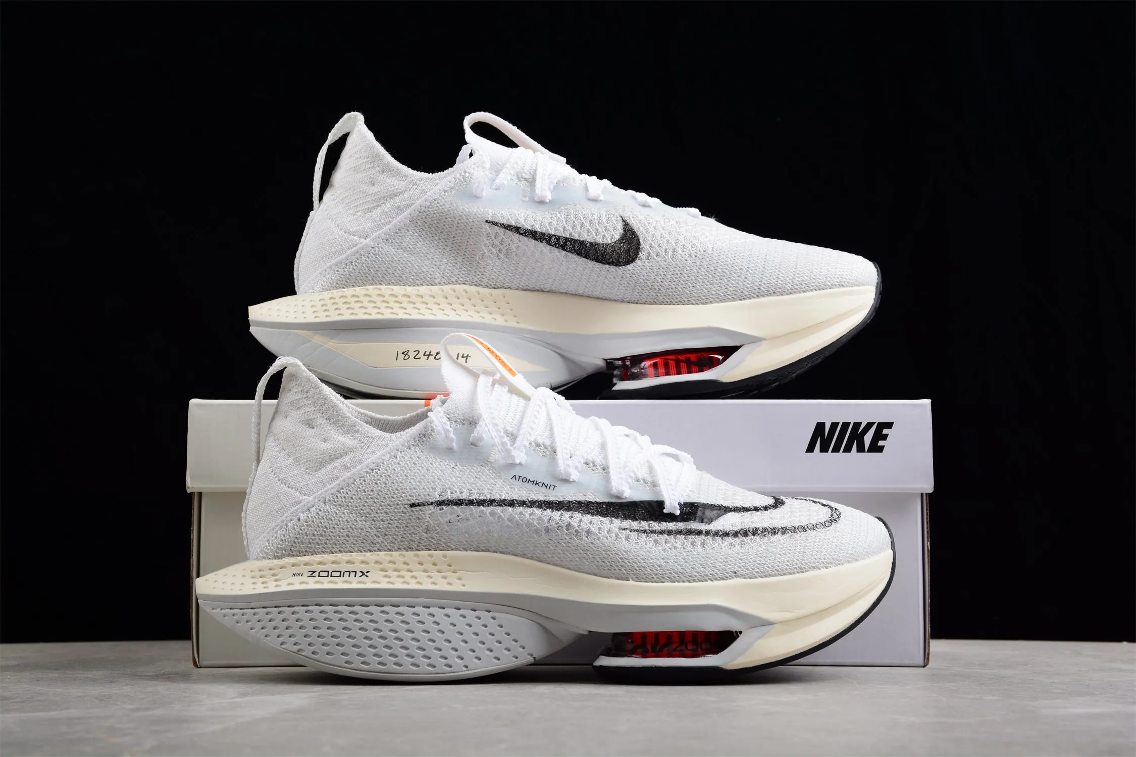 Zoom Alphafly NEXT% 2 White and Black